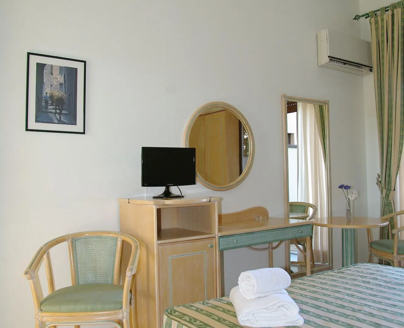 Hotel Villa Belvedere 체팔루