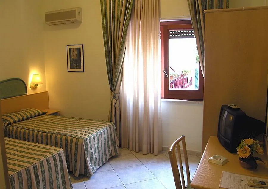 Hotel Villa Belvedere 체팔루