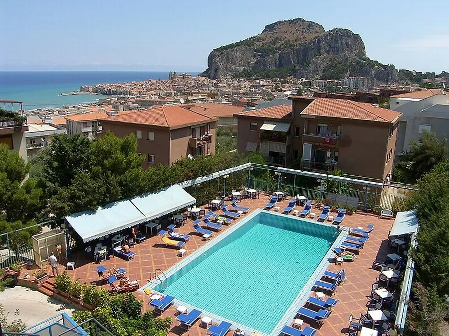 Hotel Villa Belvedere Cefalu 3*,